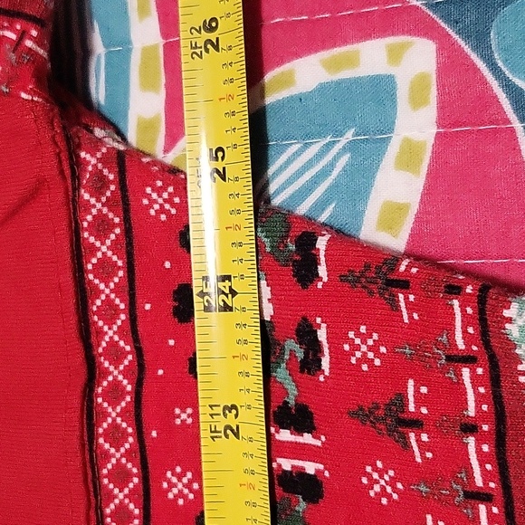 Disney Parks Disneyland Christmas Spirit Jersey Size L Large - Picture 13 of 16